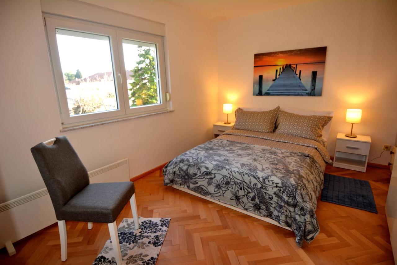 شقة Apartman Monte Rizzi بولا المظهر الخارجي الصورة